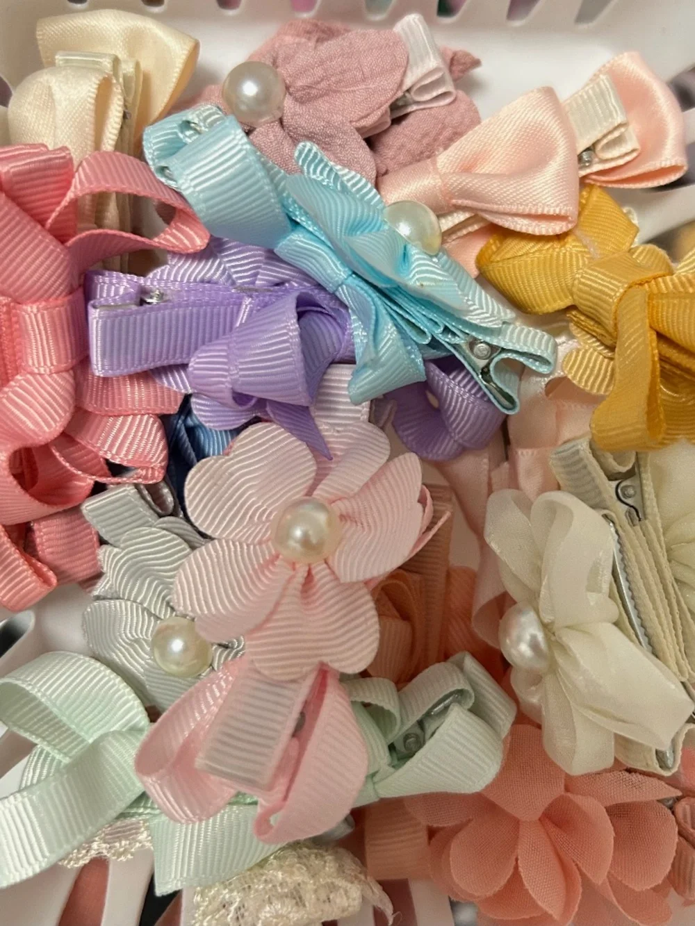 34 Baby Girl Hair Bows Lot Pastel Ribbon Flower Clips NWOT